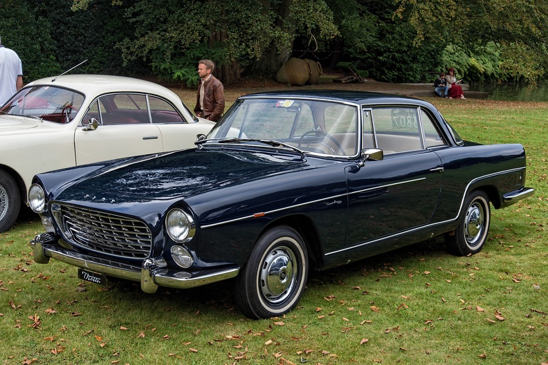 Fiat 2100 Coupe Lusso by Viotti 1962 fl3q.jpg