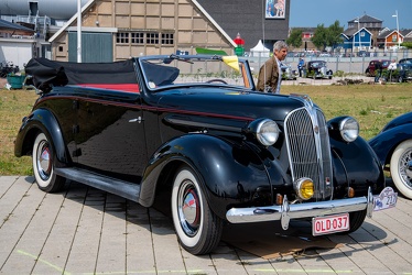 Chrysler Plymouth P4 DeLuxe cabriolet by Tuscher 1937 fr3q