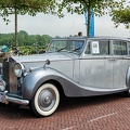 Rolls Royce Silver Wraith limousine by Hooper 1950 fl3q.jpg