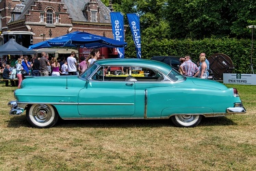 Cadillac Coupe de Ville 1952 side