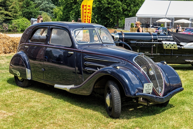 Peugeot 302 1937 fr3q.jpg