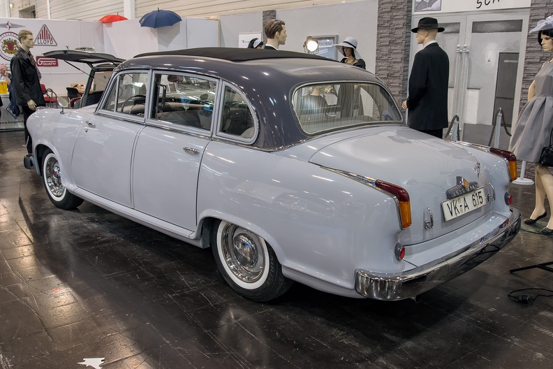 Borgward Hansa 2400 Pullman limousine 1957 r3q.jpg