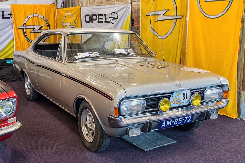 Opel Rekord C Sprint coupe 1968 fr3q.jpg