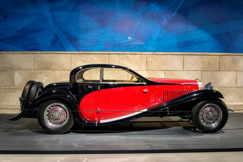 Bugatti T50 coach profile 1932 side.jpg