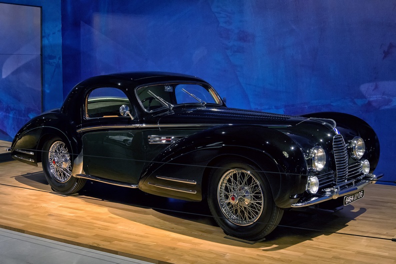 Talbot Lago T26 Grand Sport coupe by Chapron 1949 f3q.jpg