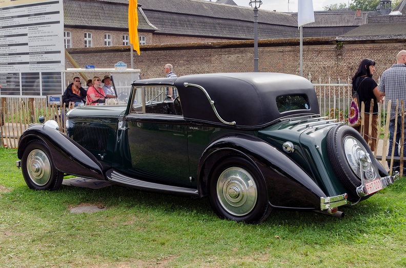 Bentley 4,25 Litre sedanca coupe by Vanvooren 1939 r3q.jpg