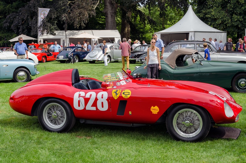 Ferrari 500 Mondial S2 spider by Scaglietti 1955 side.jpg