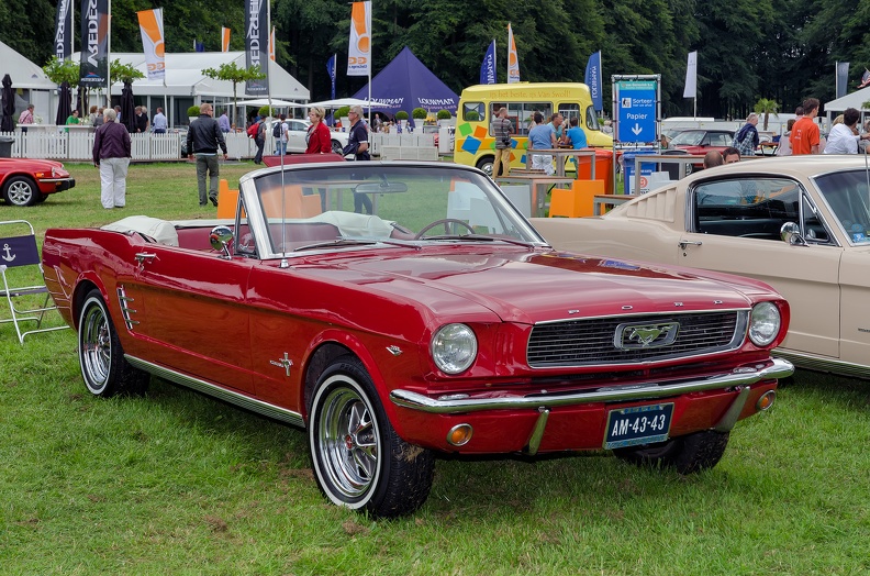 Ford Mustang convertible coupe 1966 fr3q.jpg