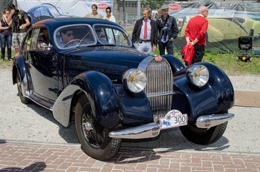 Bugatti T57 coach aero-dynamique 1938 fr3q