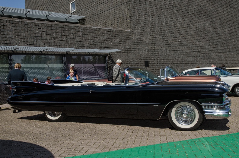 Cadillac 62 convertible coupe 1959 side.jpg