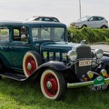 Chevrolet Confederate 4-door sedan 1932 fr3q.jpg