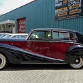 Rolls Royce Silver Wraith touring limousine by Mulliner 1953 side.jpg