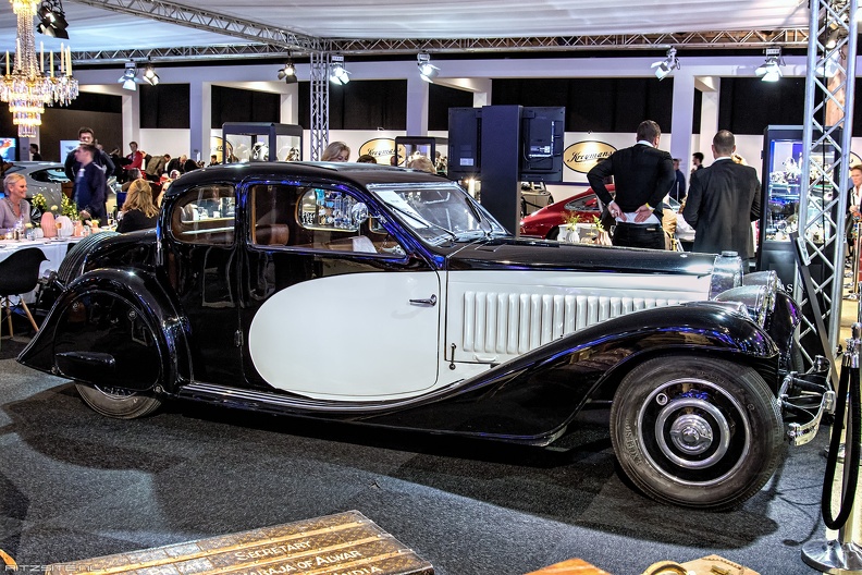 Bugatti T57 Ventoux 1934 side.jpg