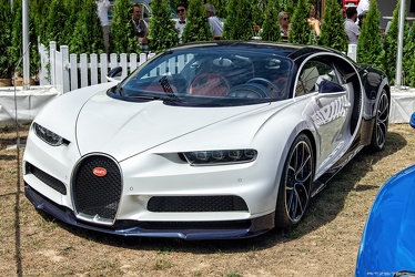 Bugatti Chiron 2018 fl3q