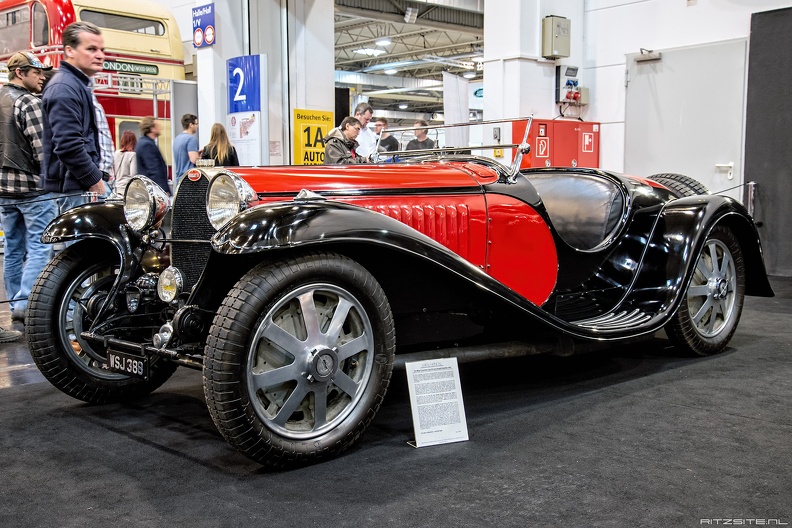 Bugatti T55 roadster 1933 fl3q.jpg