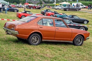 Toyota Carina A12 1600 DeLuxe 1975 r3q