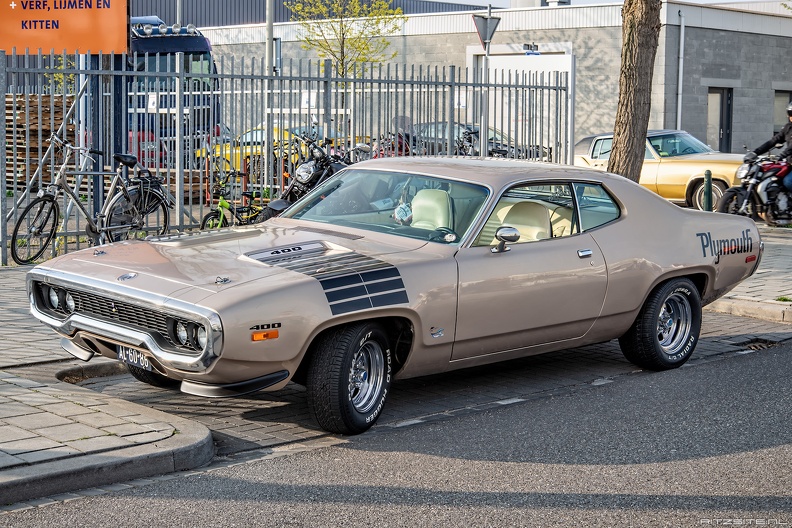 Plymouth Satellite coupe modified 1972 fl3q.jpg