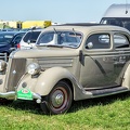 Ford V8 DeLuxe Tudor touring sedan 1936 fl3q.jpg