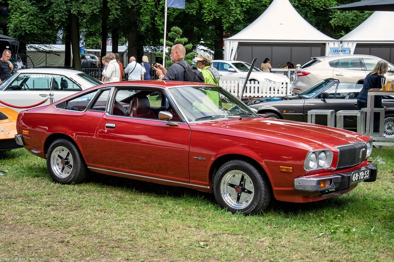Mazda RX-5 Cosmo CD fastback coupe 1977 fr3q.jpg