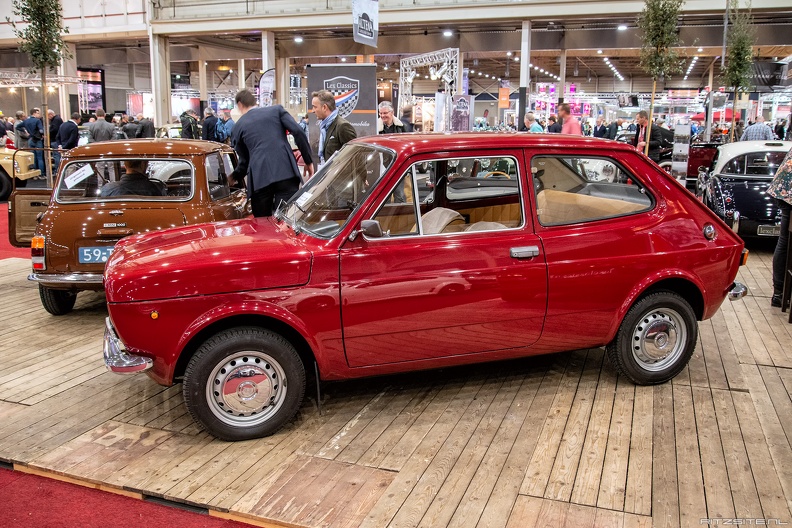 Fiat 127 S1 1971 side.jpg