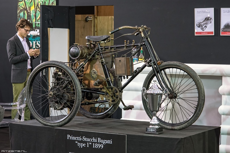 Prinetti & Stucchi (Bugatti) T1 tricycle 1899 fl3q.jpg