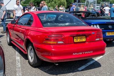 Ford Mustang S4 3.8 fastback coupe 1995 r3q