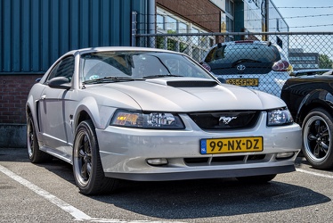 Ford Mustang S4 GT 4.6 fastback coupe 2003 fr3q