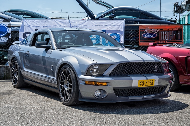 Shelby Ford Mustang S5 GT-500 2006 fr3q.jpg