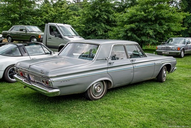 Plymouth Fury 4-door sedan 1964 r3q