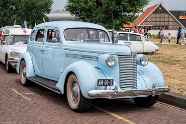 Nash Ambassador 8 4-door sedan 1938 fr3q