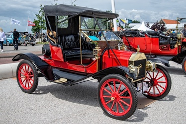 Ford Model T open runabout 1911 fr3q
