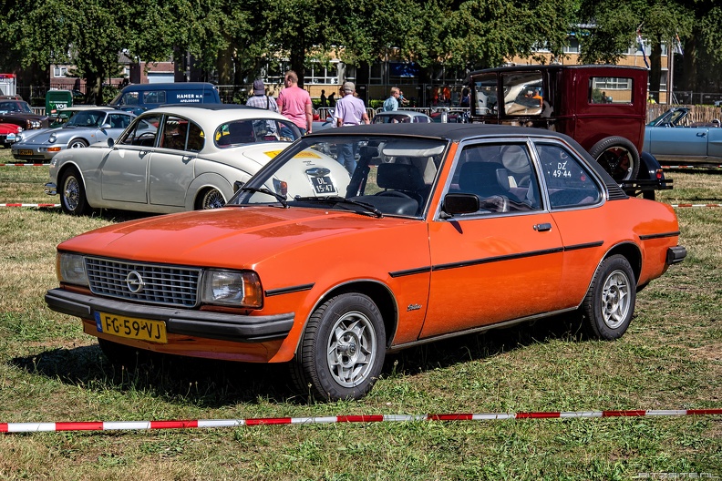 Opel Ascona B 2,0 S Berlina 1979 fl3q.jpg